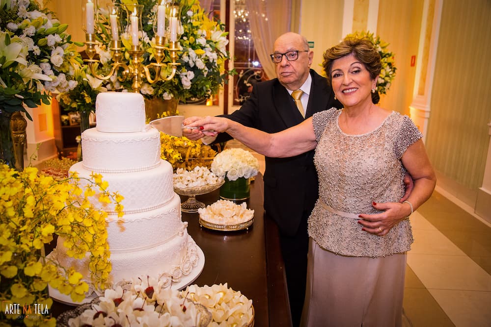 Buffet Tulipas - Espaços para Festas e Eventos em São Paulo10 sabores de  bolo mais pedidos para casamento em 2023